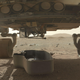 El dron Ingenuity, a la vista bajo el rover Perseverance, tras desprenderse de su caja protectora